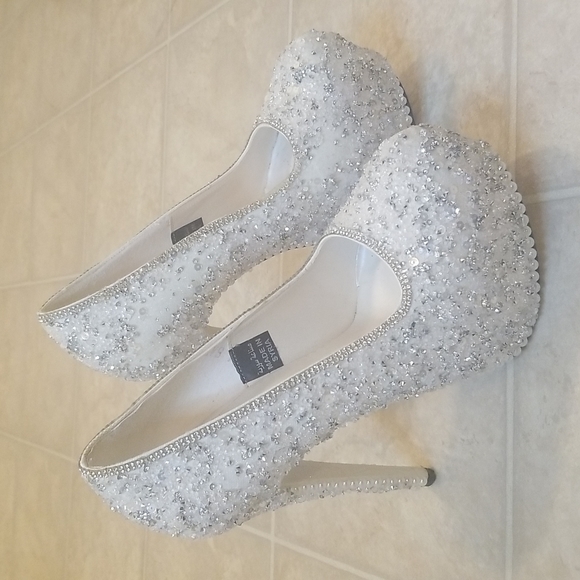 Alrejaie Shoes - Beautiful Rhinestone/Sequin/Pearl Heels Sz. 7!